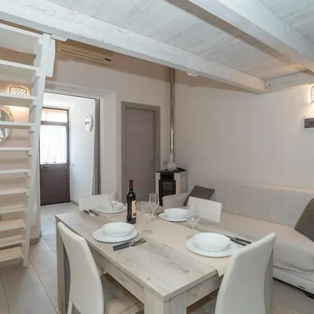 Claudias House Appartement *